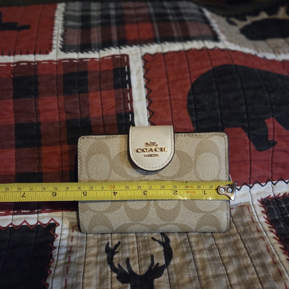 Coach Tan and Cream Wallet - Picture 2 of 6